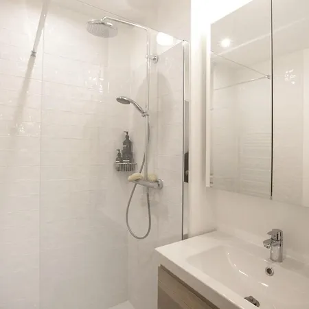 Hermann Appartement In Paris Apartment *