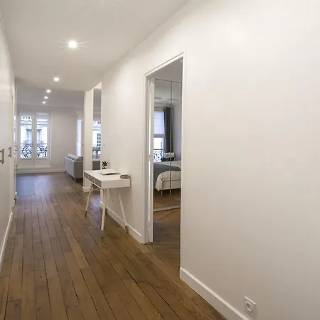 Hermann Appartement In Paris Apartment